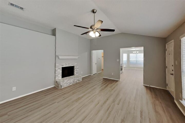 Property Photo:  6103 King William Drive  TX 76018 