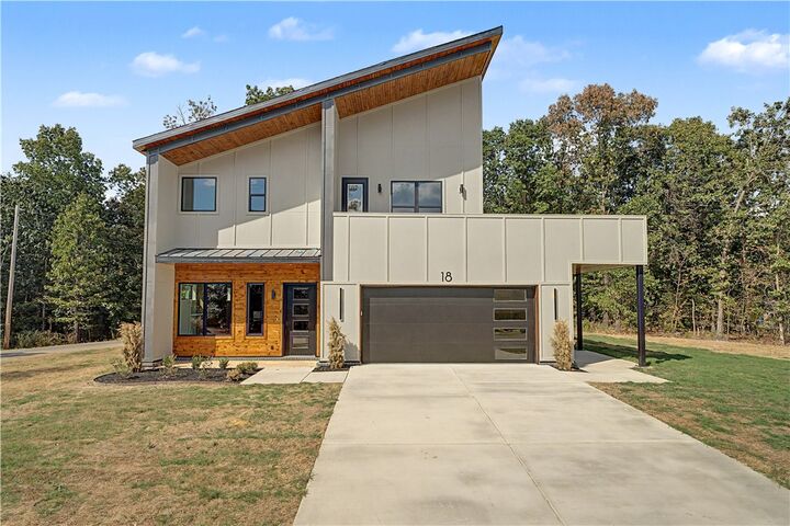 Property Photo: 18 Longview Lane AR 72714