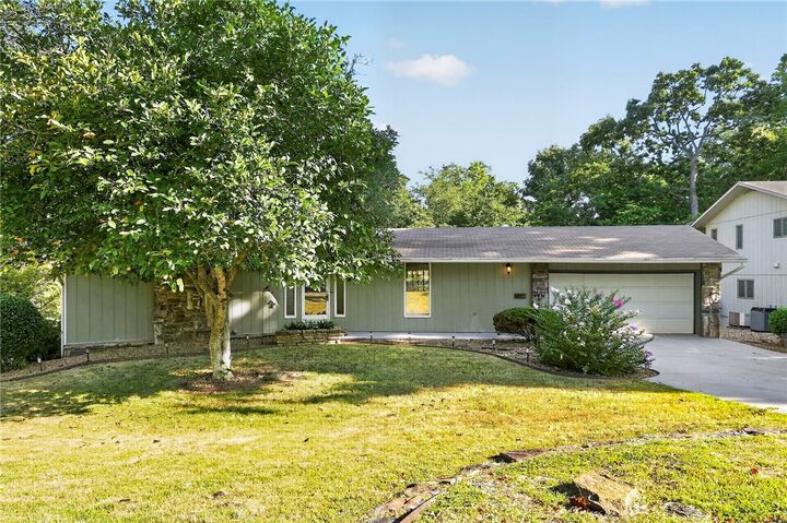 Property Photo: 8 London Drive AR 72715