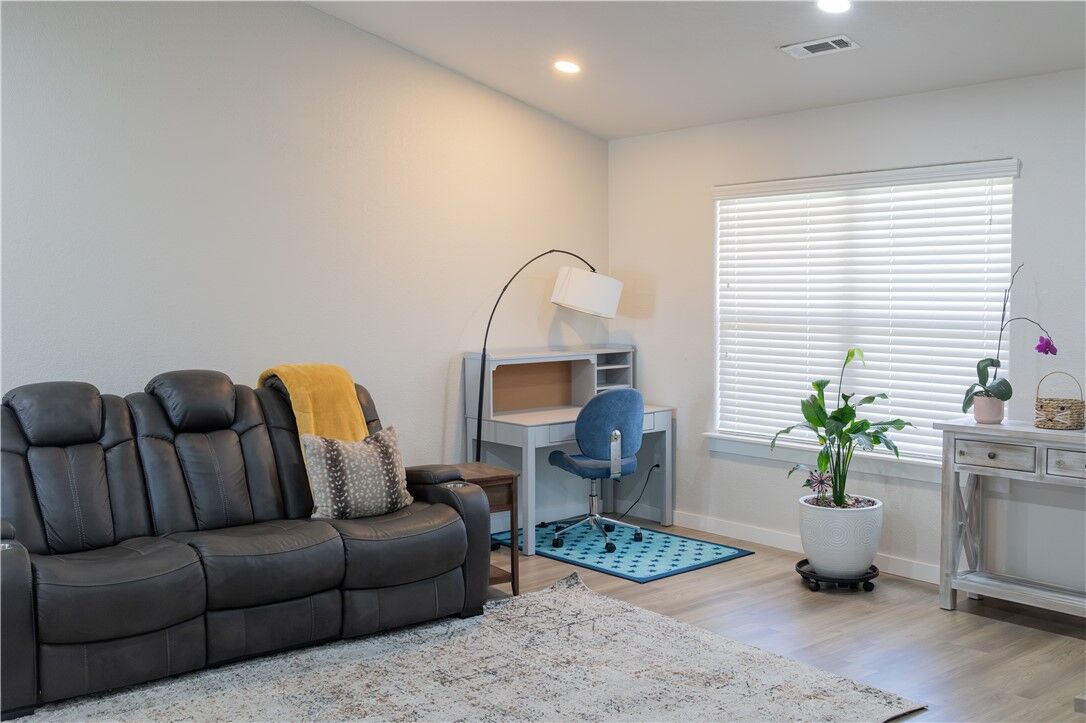 Property Photo:  2593 Sebright Avenue  AR 72764 