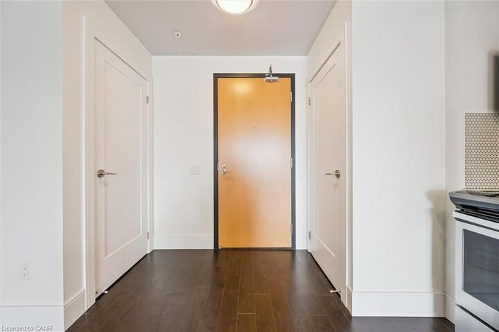 Property Photo:  15 Prince Albert Boulevard 309  ON N2H 0C2 