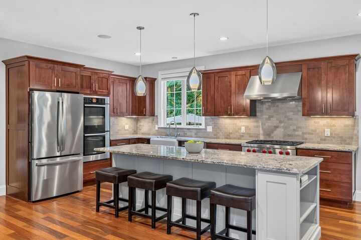Property Photo:  9 Old Farm Circle  MA 01778 