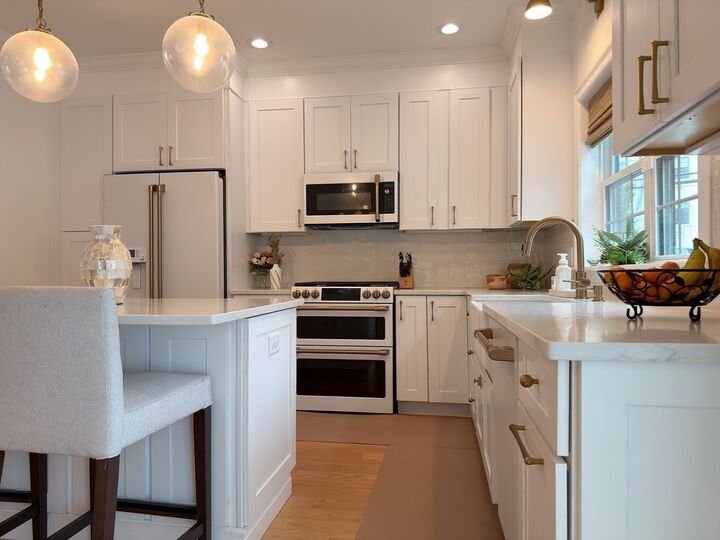 Property Photo:  68 Prospect St 1  MA 01960 