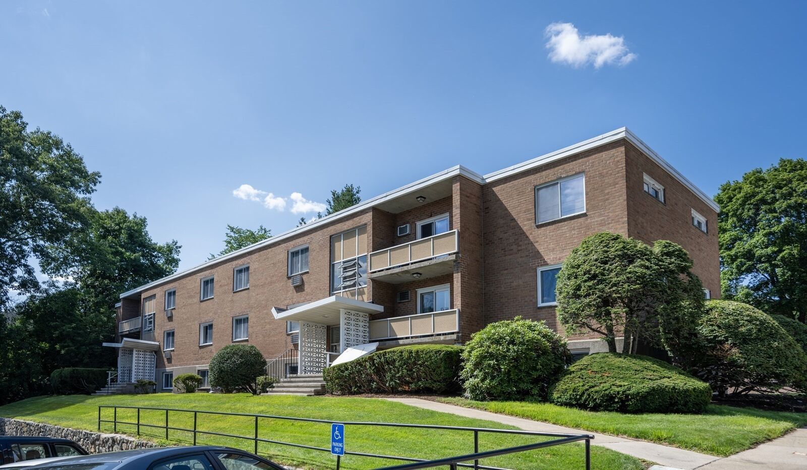 Property Photo:  30 Jacqueline Road  MA 02452 