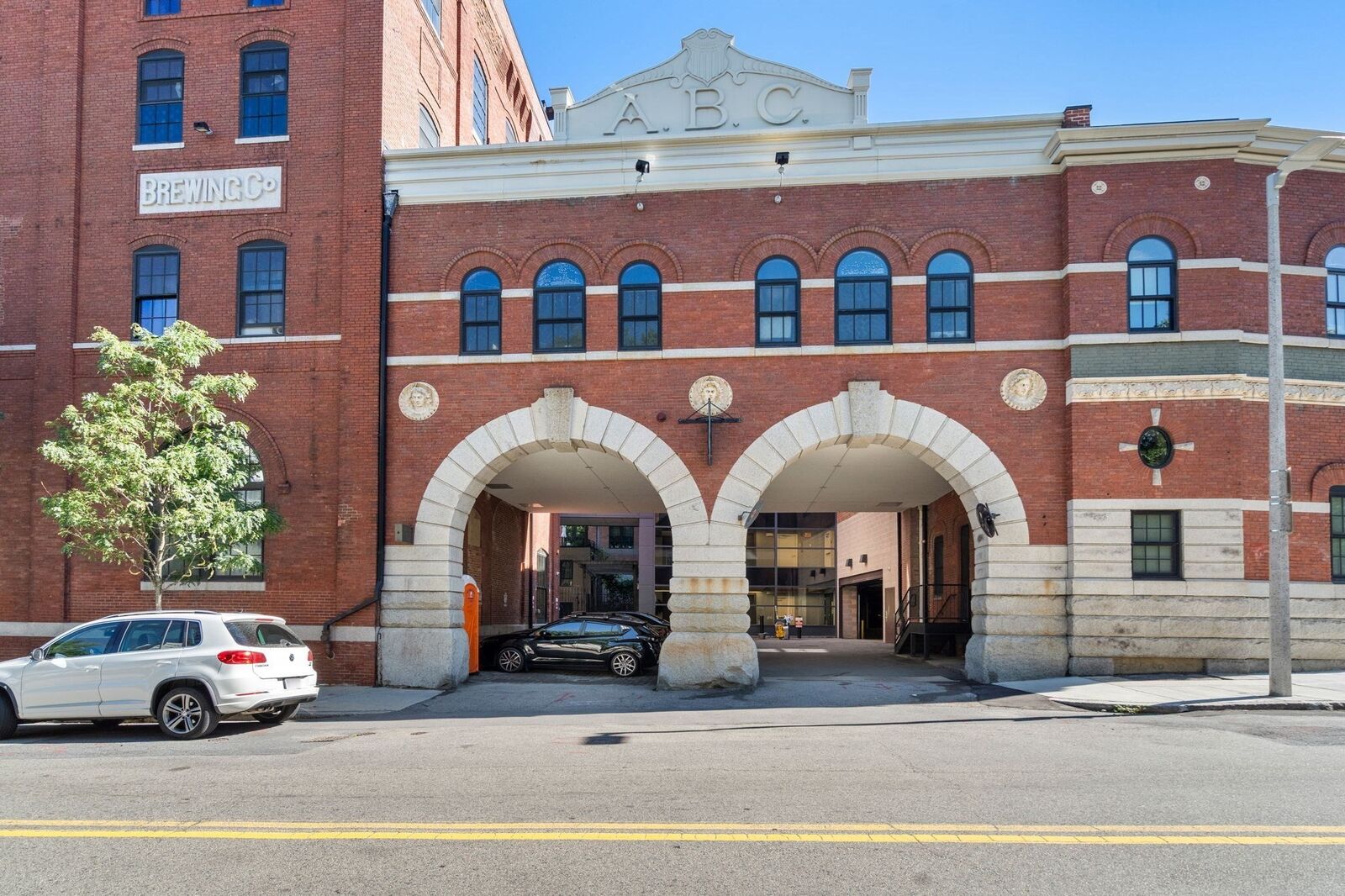 Property Photo:  251 Heath St 109  MA 02130 