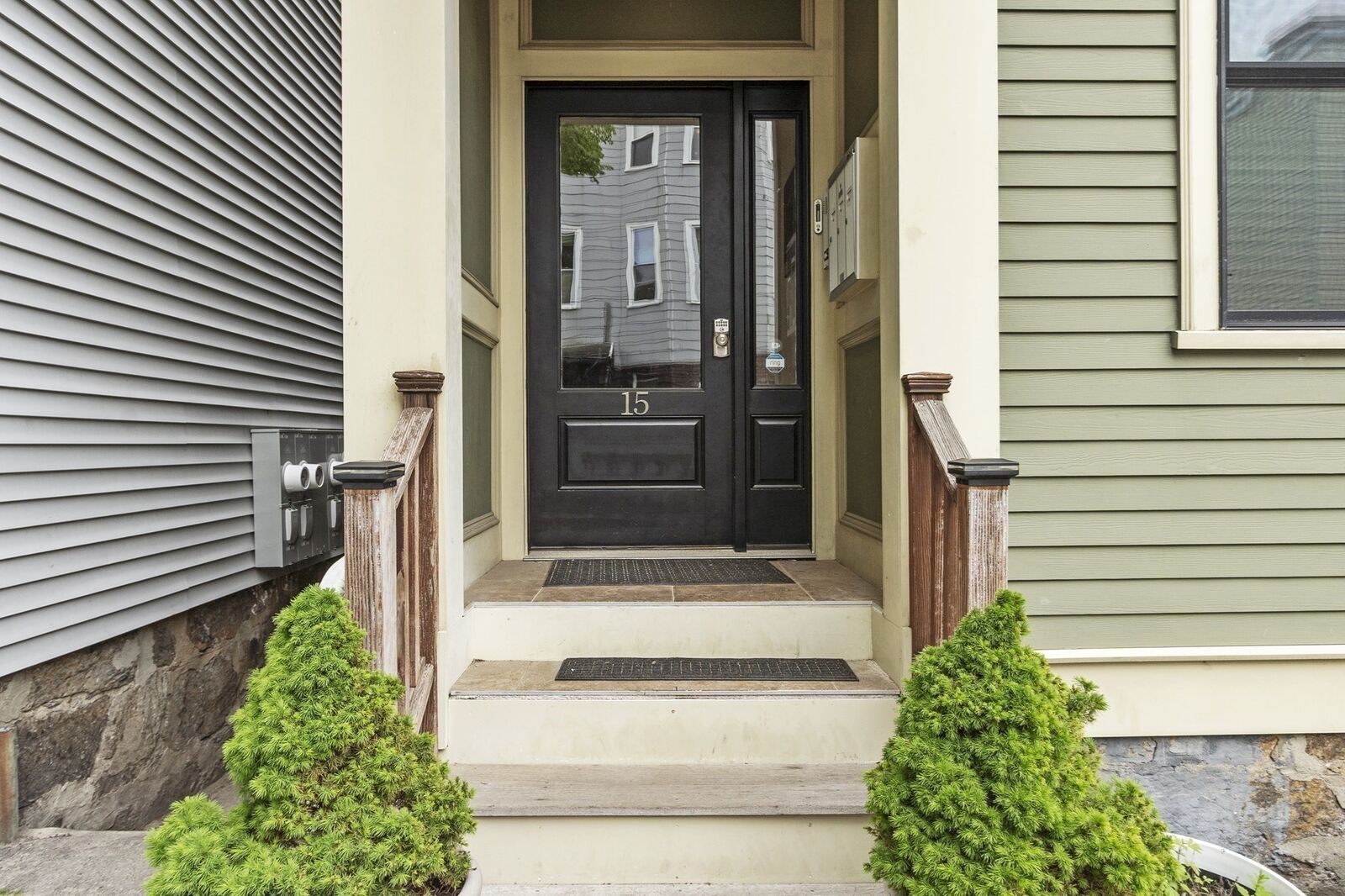 Property Photo:  15 Howell St 3  MA 02125 