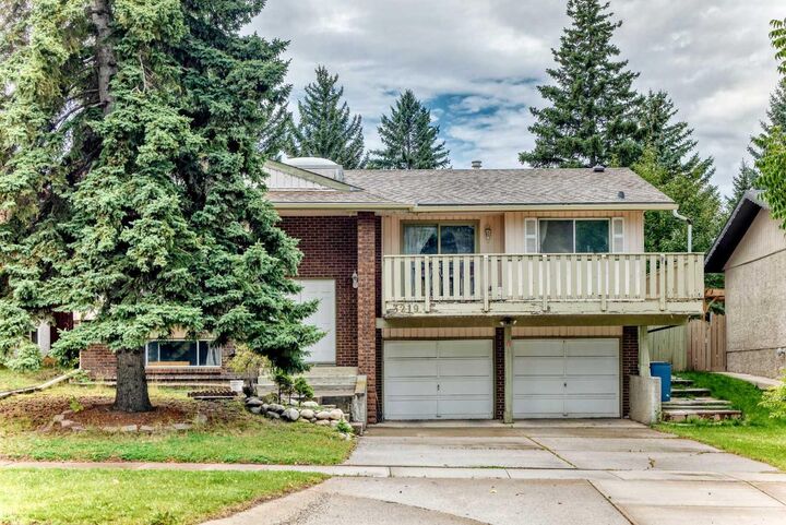 Photo de la propriété:  3219 Palliser Drive SW  AB T2V 1S2 
