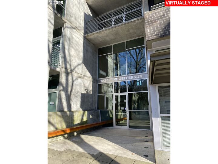 Property Photo:  1234 SW 18th Ave 301  OR 97205 