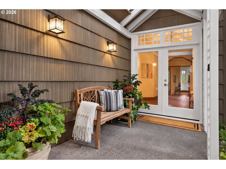 Property Photo:  199 Pine Valley Rd  OR 97034 