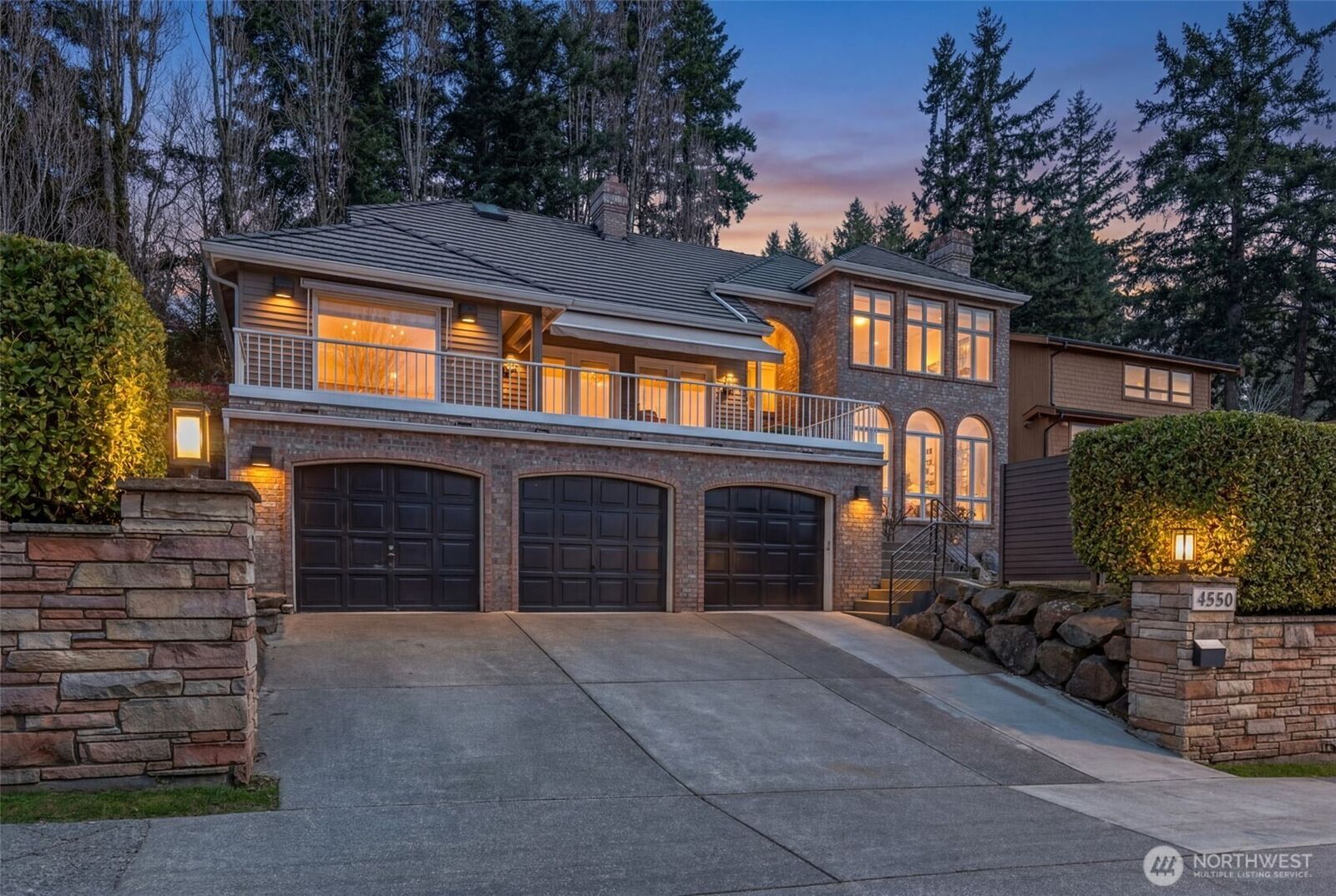 Property Photo: 4550 49th Avenue NE WA 98105