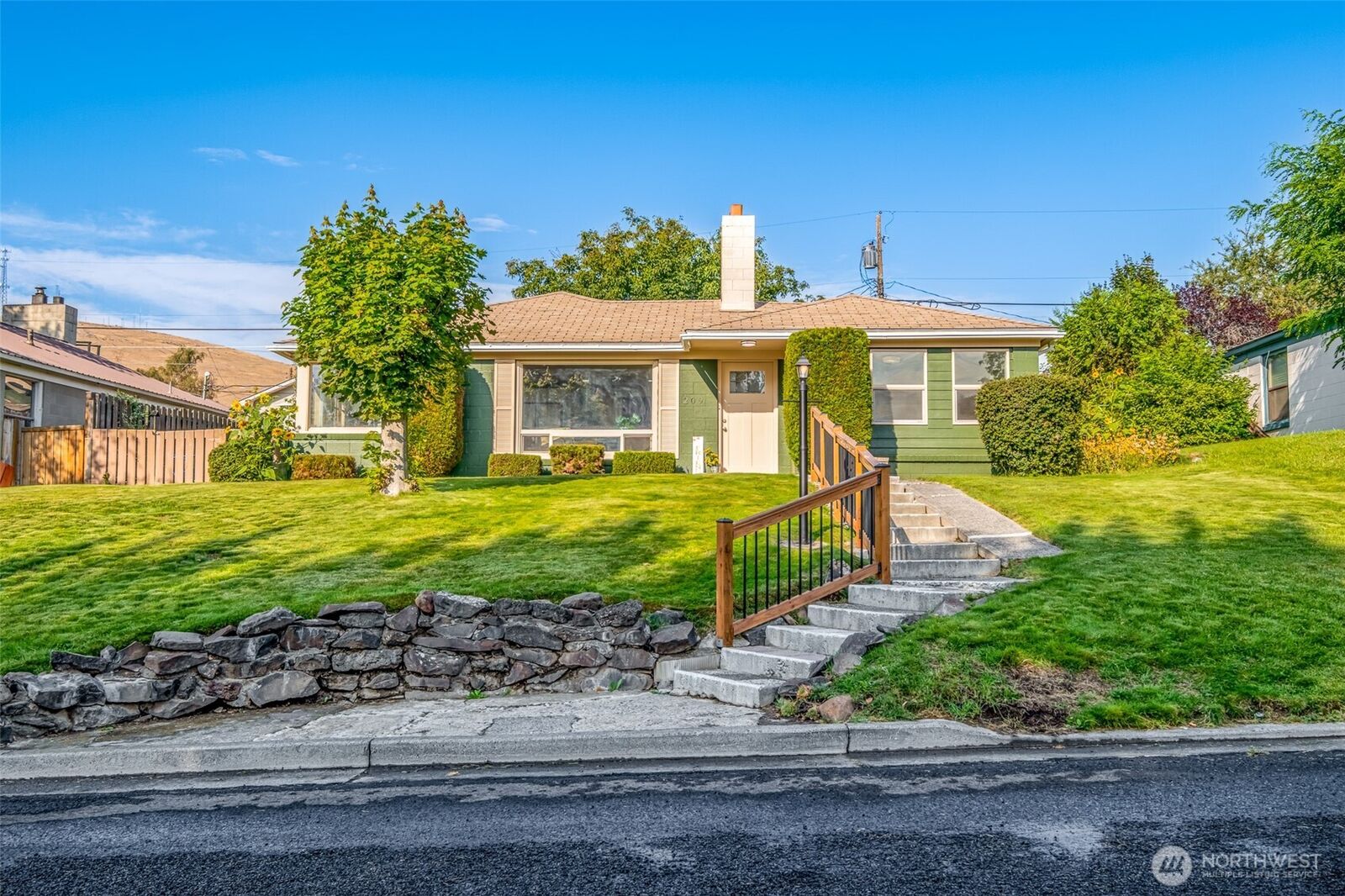 Property Photo: 209 Maringo Road WA 98823
