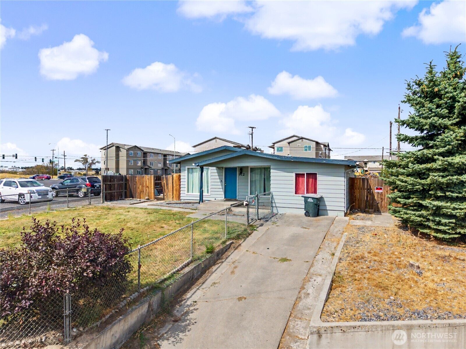 Property Photo: 912 W Loop Drive NE WA 98837