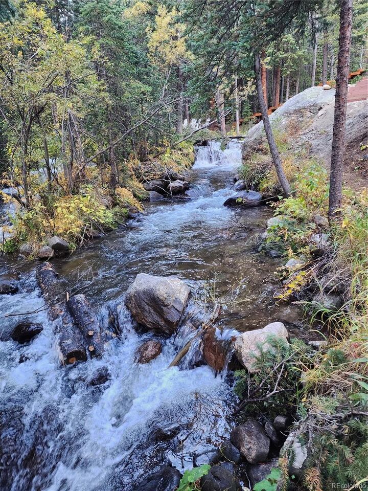 Property Photo: 733 Rainbow Road CO 80452