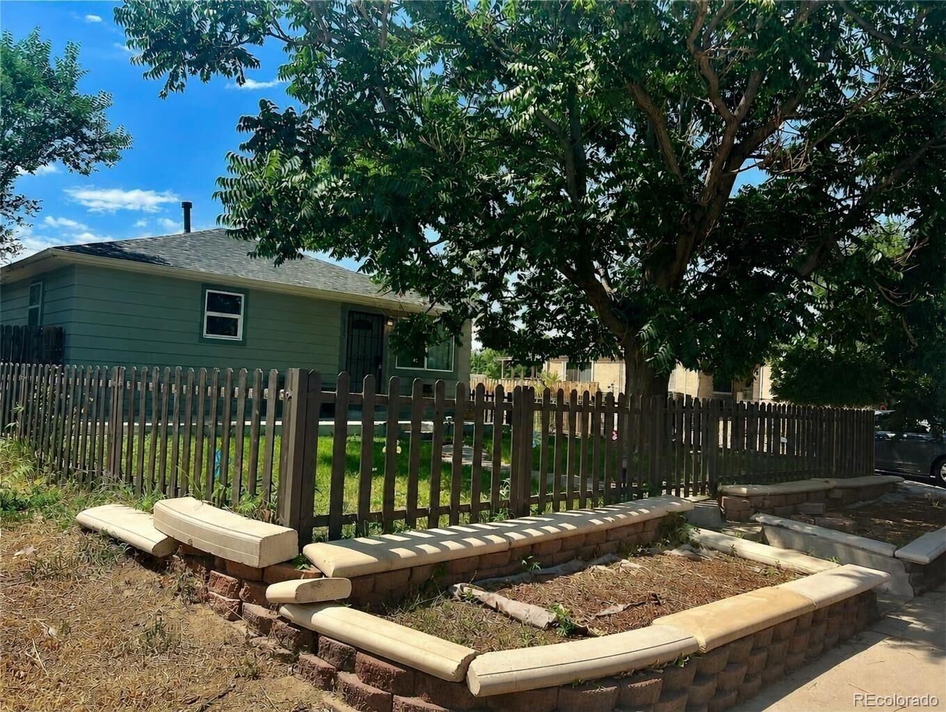 Property Photo:  5715 Niagara Street  CO 80022 