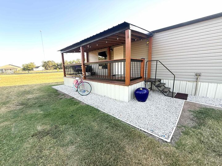 Property Photo:  110 N Miller St  KS 67009 