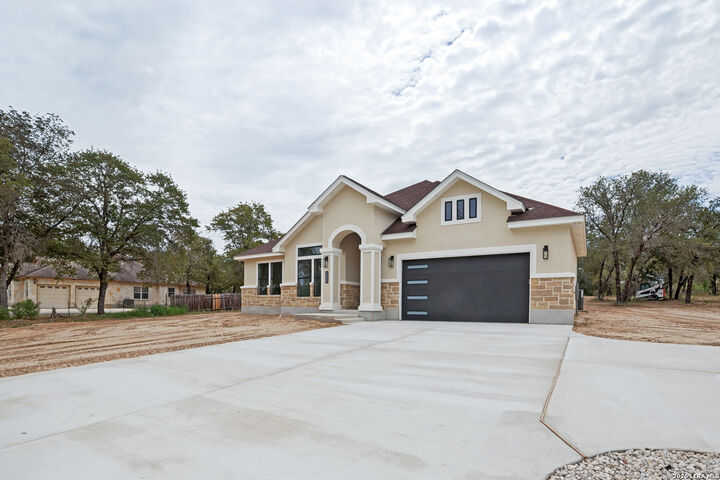 Property Photo:  220 County Road 6864  TX 78059 