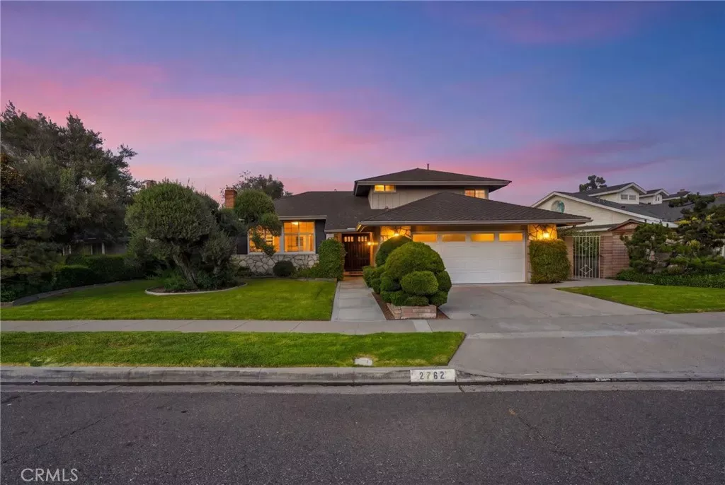 Property Photo: 2762 Tern Circle CA 92626