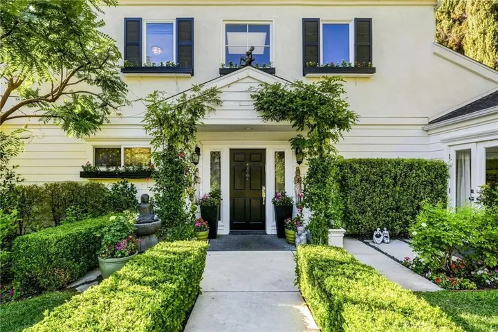 Property Photo:  14647 Valley Vista Boulevard  CA 91403 