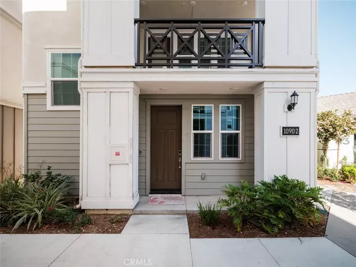 Property Photo:  1090 N Anaheim Blvd 2  CA 92801 