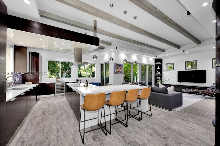 Property Photo:  101 SW 21st Rd  FL 33129 
