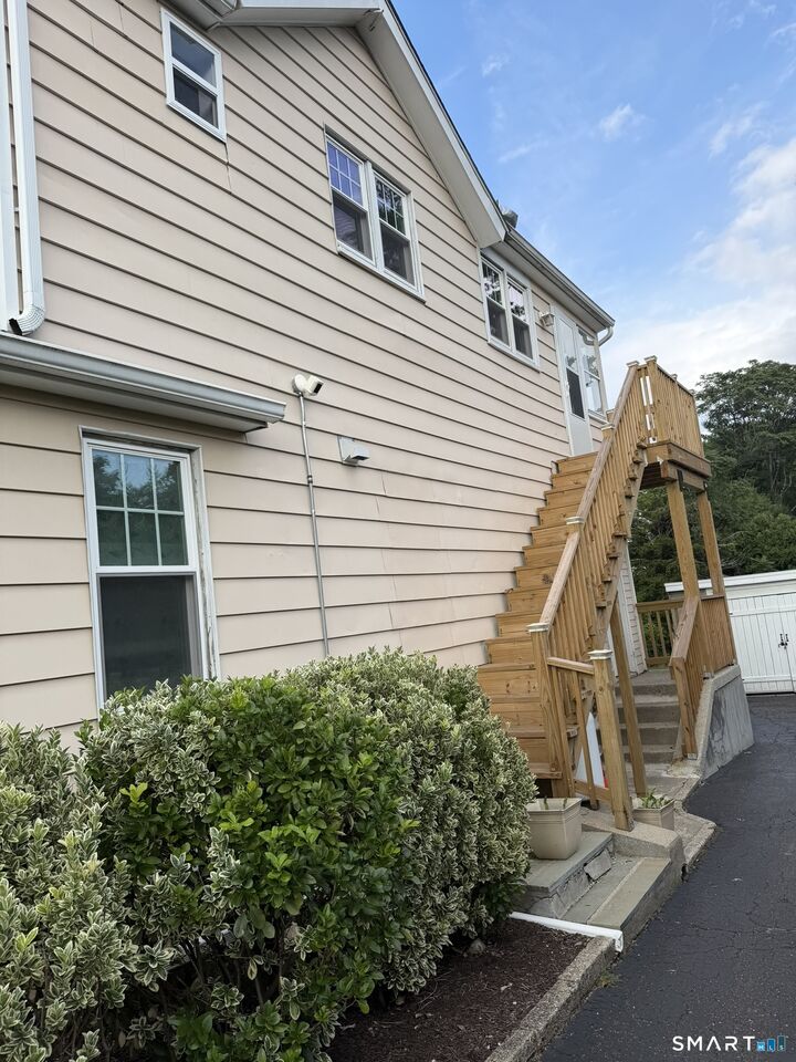 Property Photo:  16 Raymond Street  CT 06840 