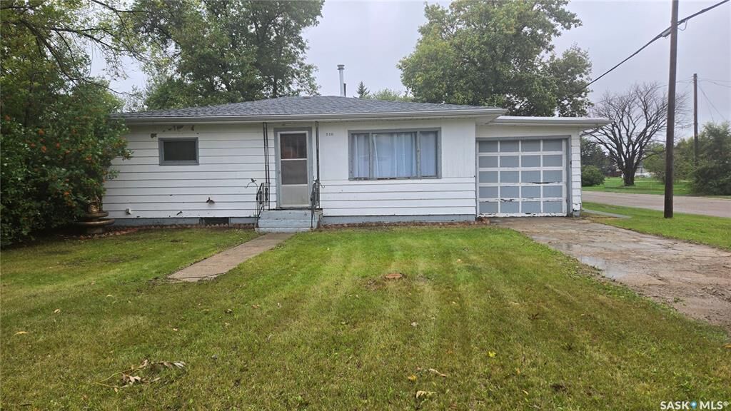 Property Photo:  316 Murray Street  SK S0C 2B0 