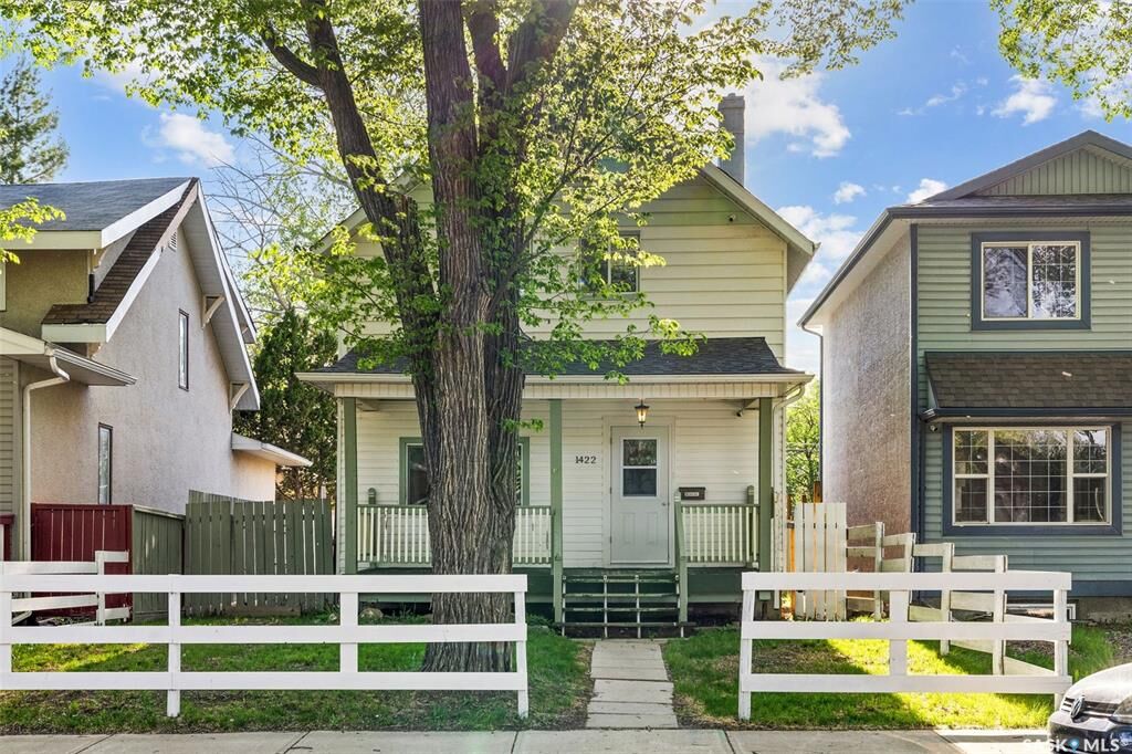 Property Photo:  1422 Cameron Street  SK S4T 2T4 