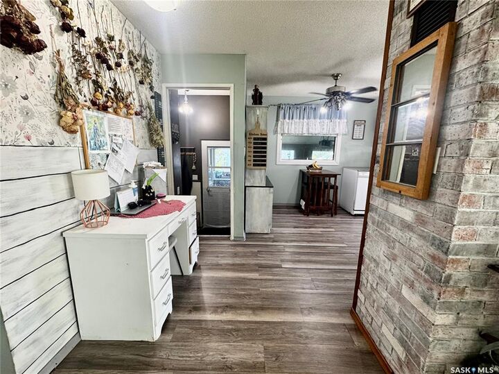 Property Photo:  612 1st Avenue NE  SK S0A 3B0 