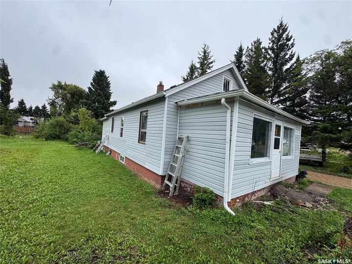Property Photo:  502 4th Street S  SK S0K 4C0 