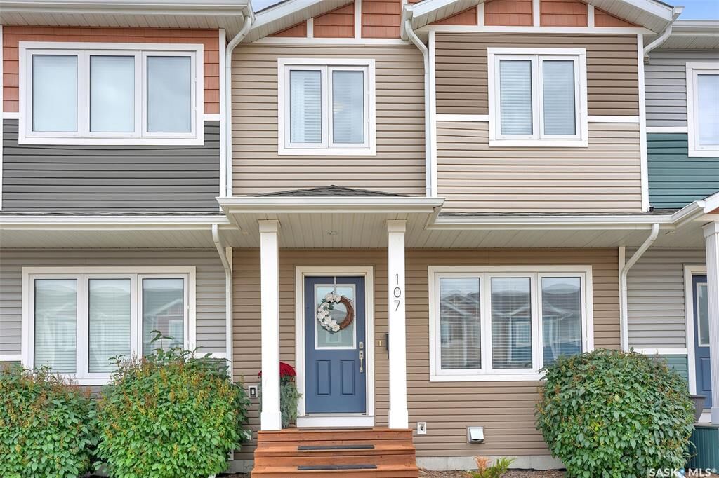Property Photo:  1920 7th Avenue E 107  SK S4N 6M9 