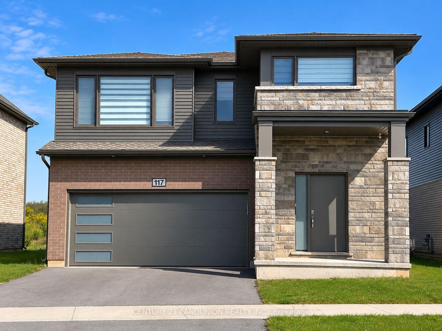Property Photo:  117 Acacia Road  ON L3E 0G6 