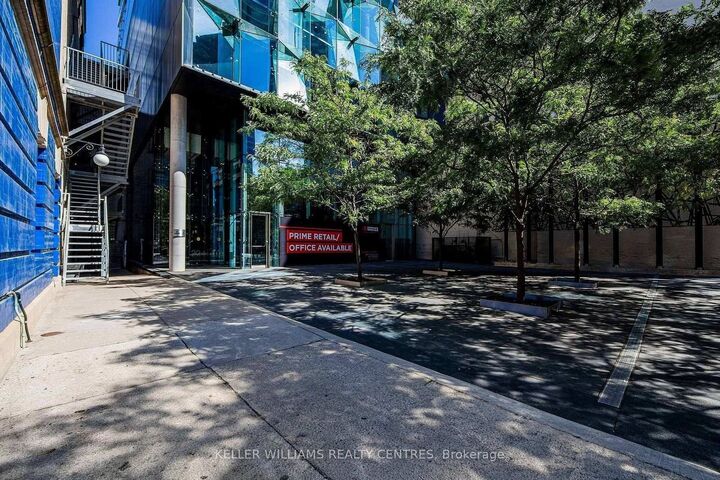 Property Photo: 224 King Street West Street W 501 ON M5H 0A6