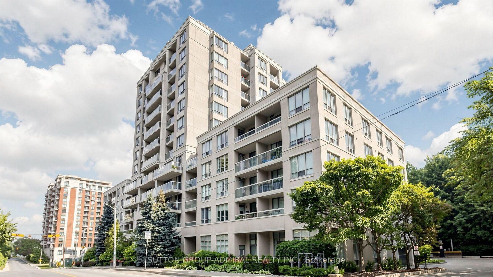 Property Photo:  253 Merton Street 606  ON M4S 3H2 