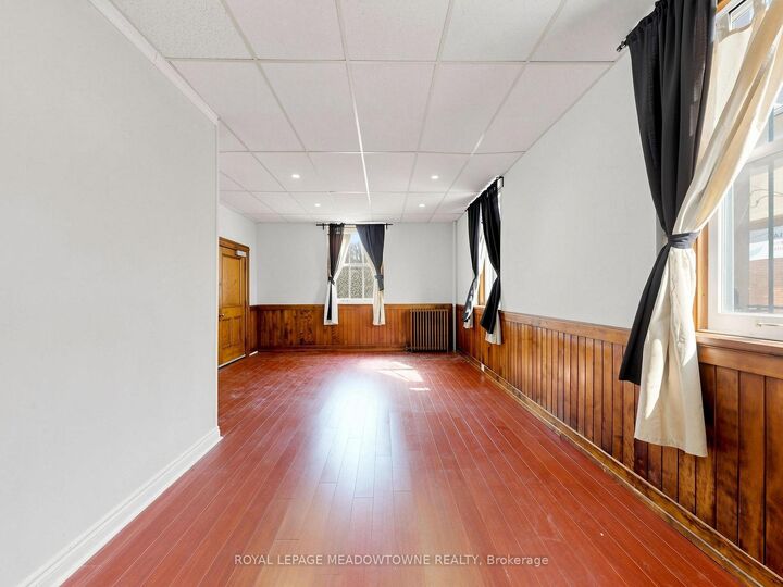 Property Photo: 70 Mill Street 7 ON L7G 2C9