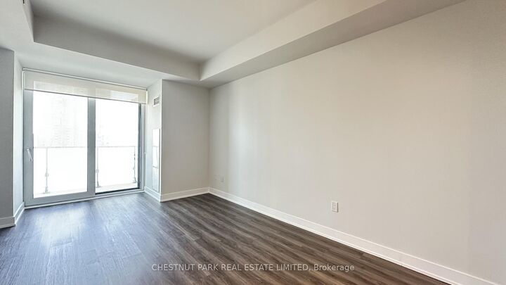 Property Photo:  430 Square One Drive 1305  ON L5B 0L6 