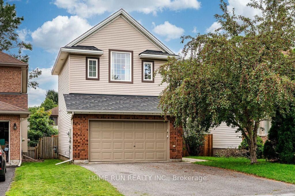 Property Photo:  14 Spur Avenue  ON K2M 2B5 