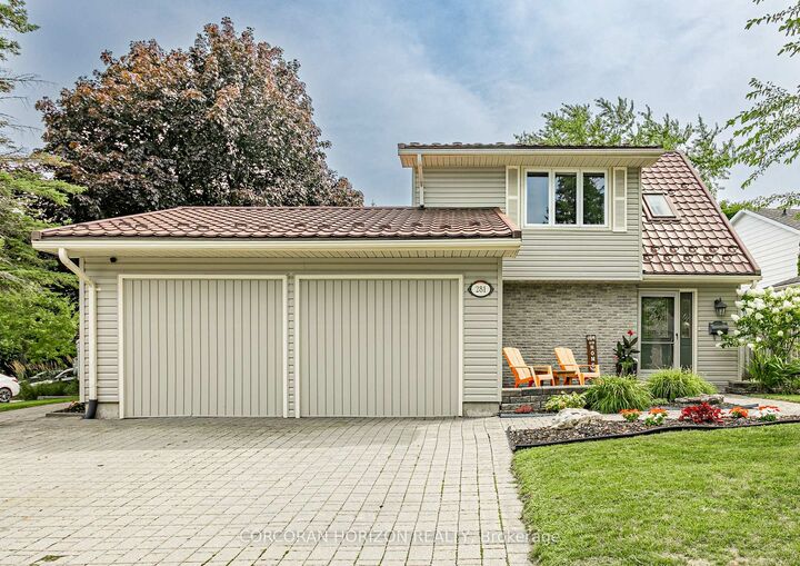 Property Photo:  281 Blackacres Boulevard  ON N6G 2T9 