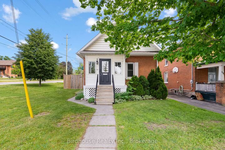 Property Photo:  60 Wellington Street  ON K9V 3N5 
