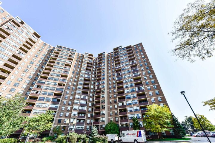 Property Photo:  716 The West Mall N/A Ph2005  ON M9C 4X6 