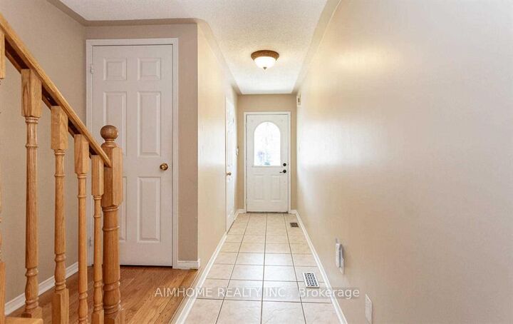 Property Photo:  34 Raymond Bartlett Avenue  ON L3R 5H7 
