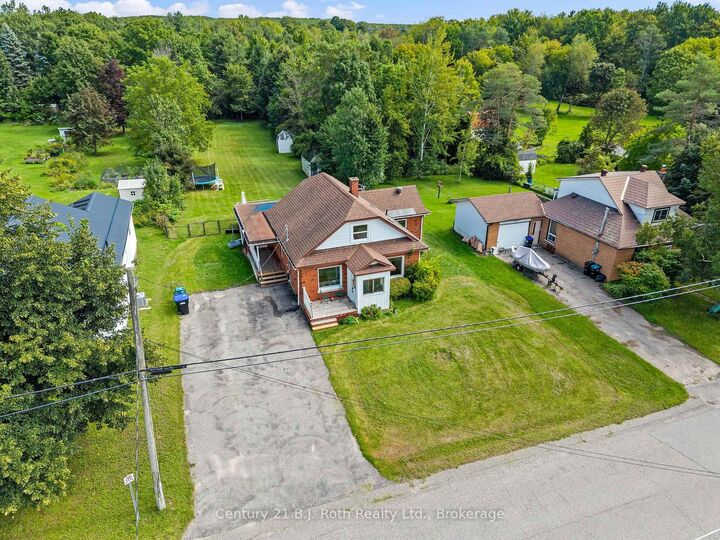 Property Photo:  15 Lucy Street  ON L9M 1K7 