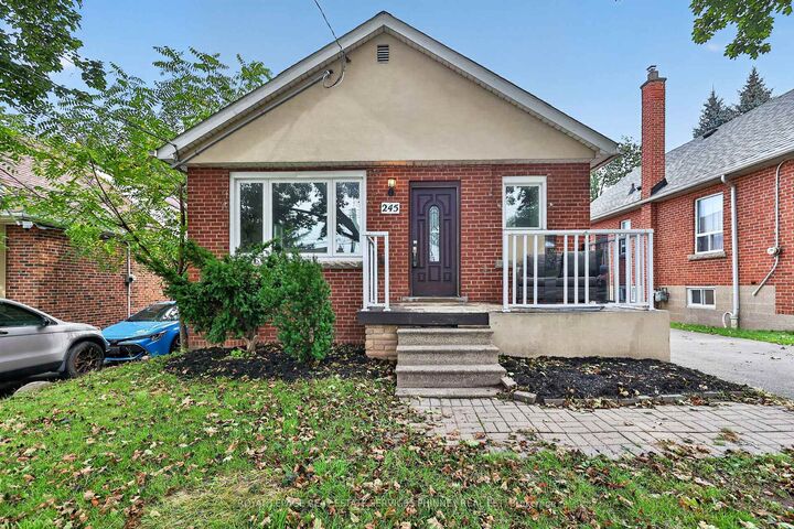 Property Photo:  245 Glenholme Avenue  ON L8K 3L9 