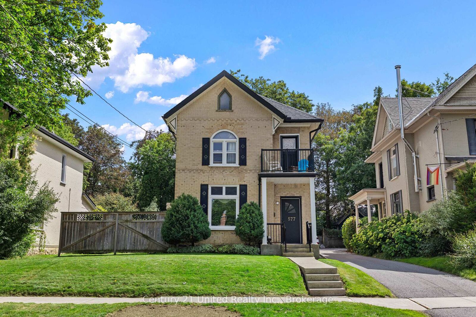 Property Photo:  577 Homewood Avenue  ON K9J 4V9 