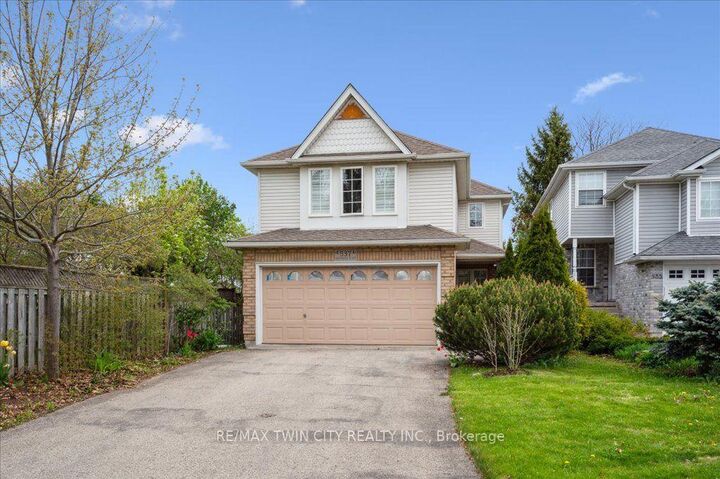 Property Photo:  537 Havendale Place  ON N2L 0G2 