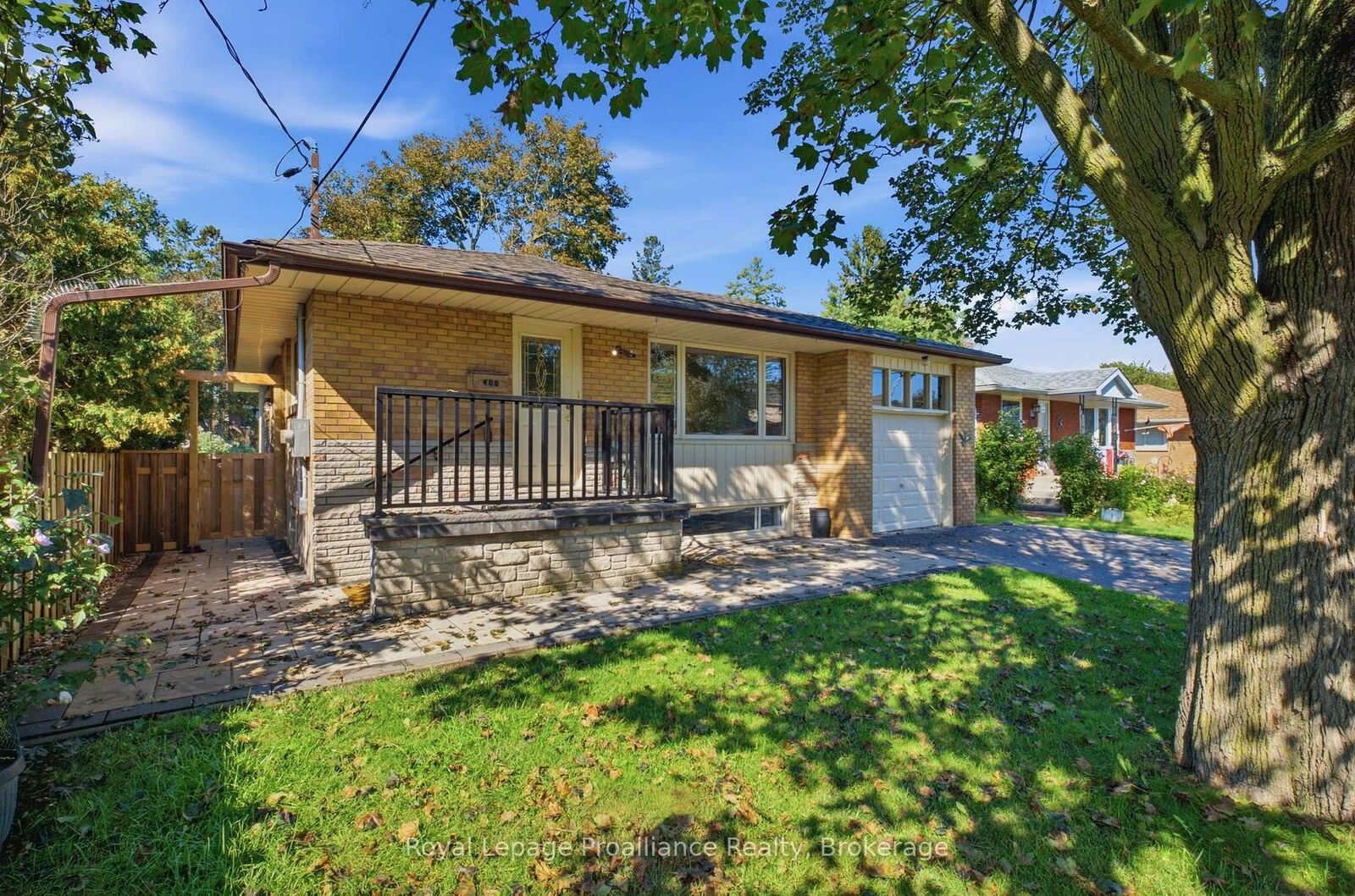 Property Photo: 400 Harris Street ON L1N 3C5