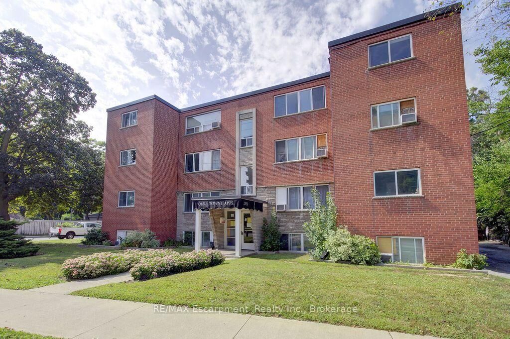 Property Photo:  2393 New Street 402  ON L7R 1K1 