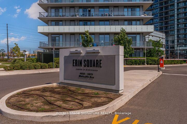 Property Photo:  4655 Metcalfe Avenue 1901B  ON L5M 0Z7 