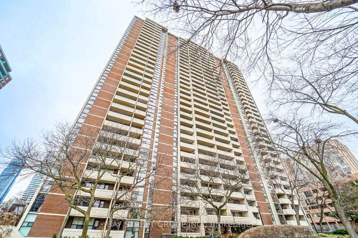 Property Photo:  40 Homewood Avenue 1016  ON M4Y 2K2 