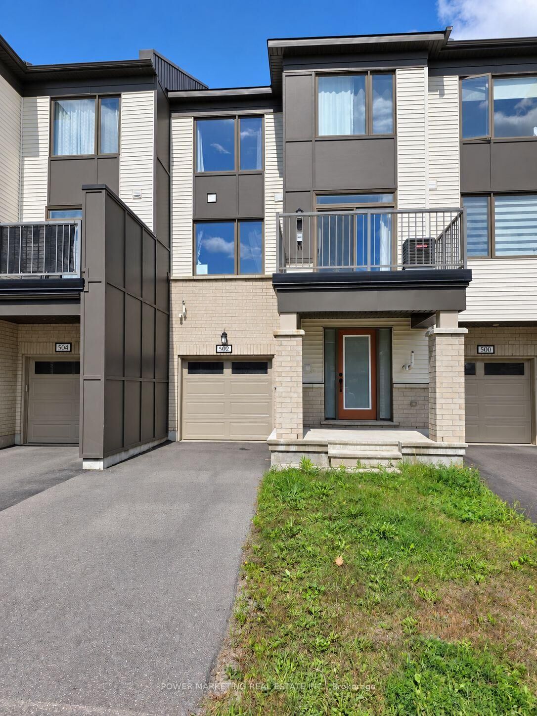 Property Photo: 502 Rye Grass Way ON K2C 3H2