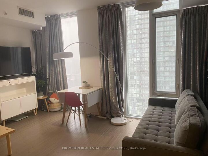 Property Photo:  101 Peter Street 3105  ON M5V 0G6 